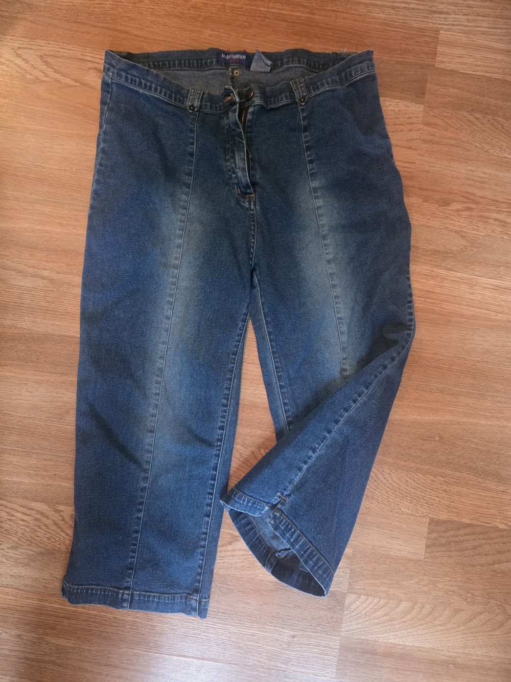 Vintage Y2K Indulgence Crop Jeans